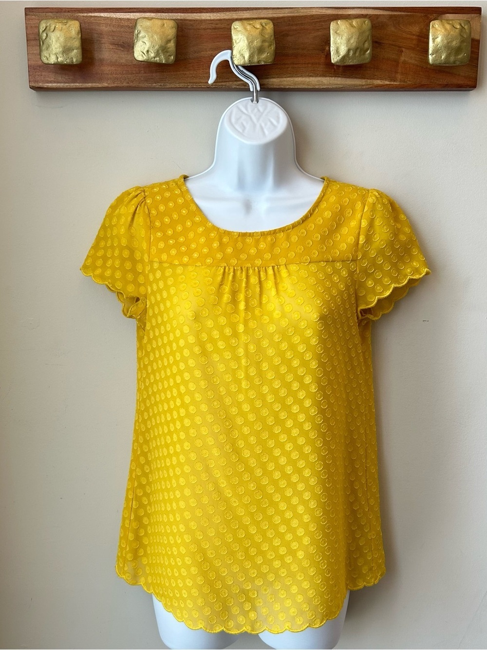 🟢 5 for $25 🟢 Anthropologie Yellow Dot Blouse - Maeve Flutter Sleeve Size 0 - C